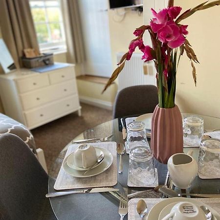 The Ashton Mews Bed & Breakfast บริสตอล ภายนอก รูปภาพ